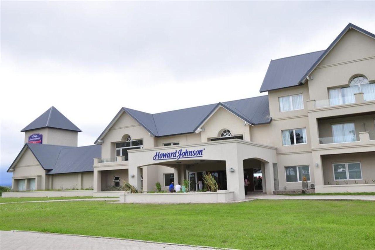 Howard Johnson Piedras Moras Hotel