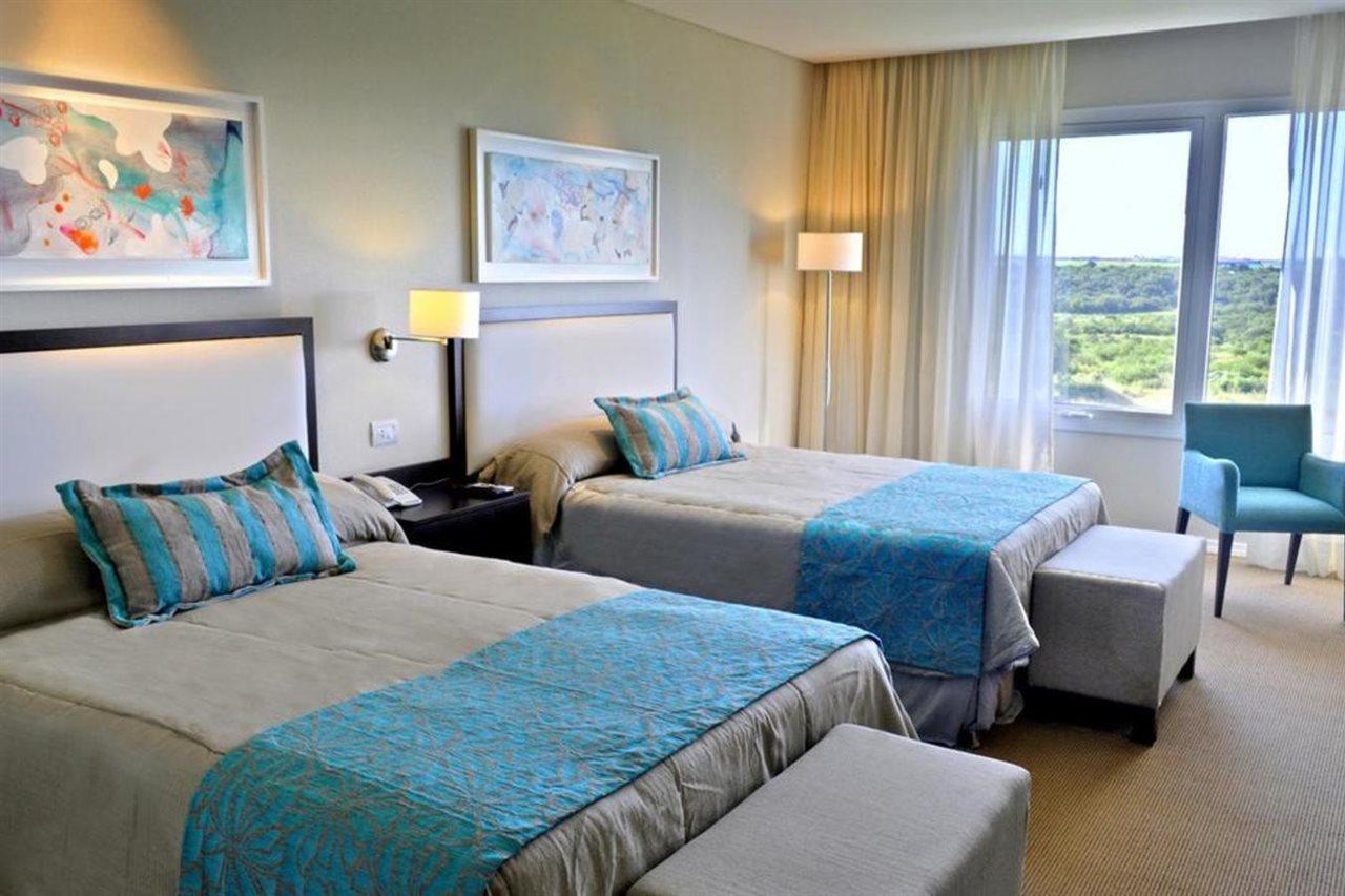 Howard Johnson Piedras Moras Hotel Almafuerte