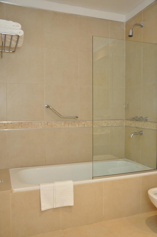 Hotel Howard Johnson Piedras Moras