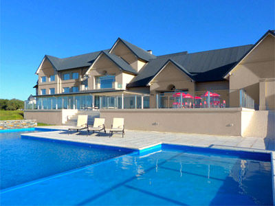Howard Johnson Piedras Moras Hotel