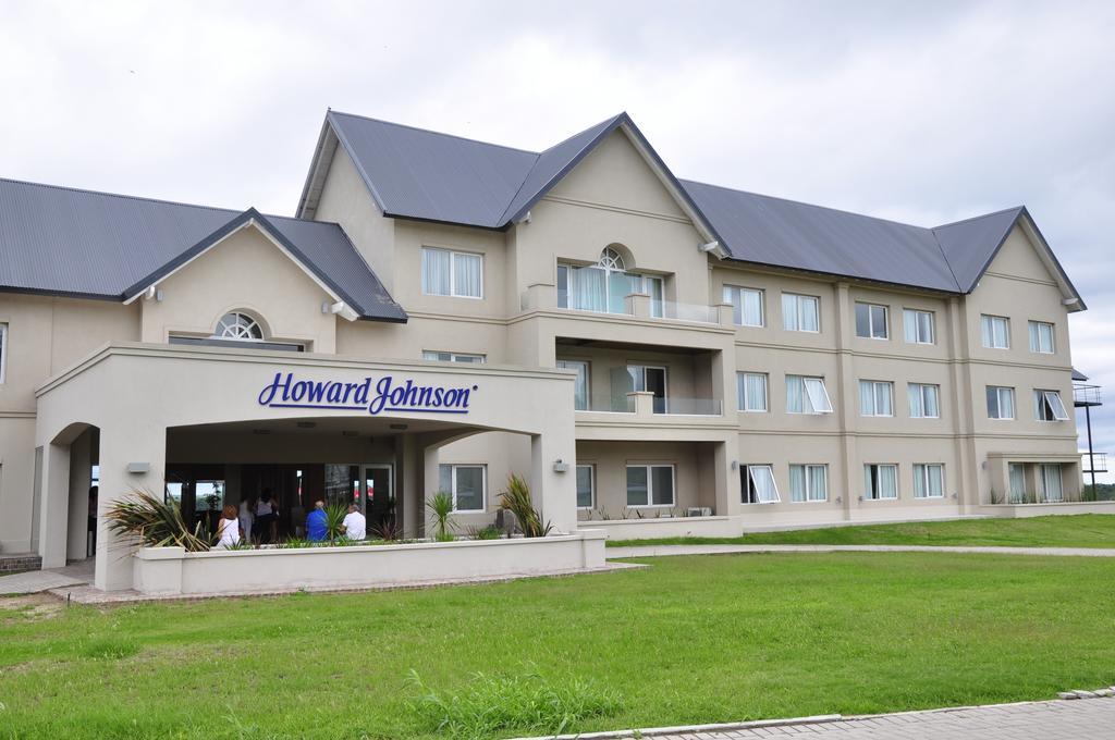 Howard Johnson Piedras Moras Hotel 4*