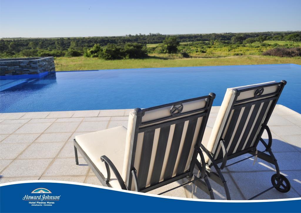 Hotel Howard Johnson Piedras Moras 4*