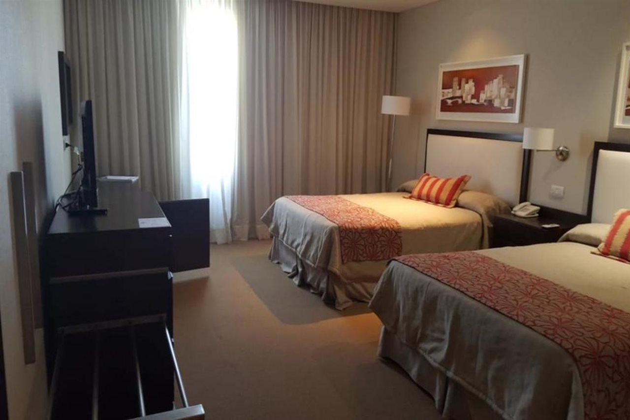 Howard Johnson Piedras Moras Hotel 4*